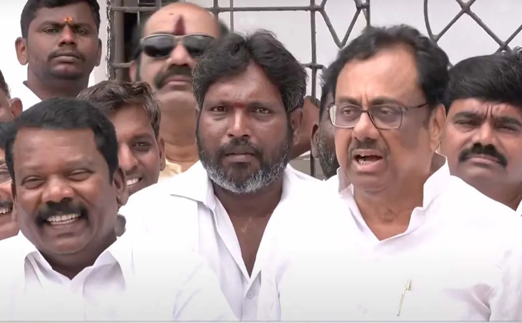 EVKS Elangovan who teased congress mla Vijayadharani
