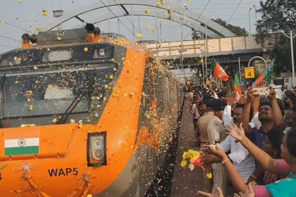 Enthusiastic welcome for Amrit Express train at Katpadi railway station 