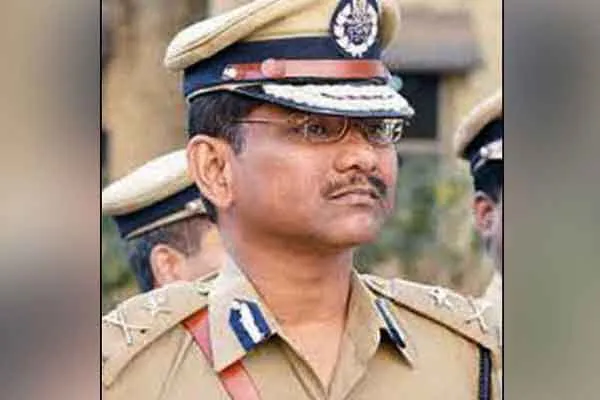 Kalaignar gave posting to commissioner who arrested him 