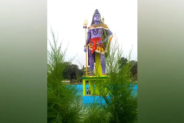 Shivratri celebrations at the 81 feet high Shiva temple in Keeramangalam