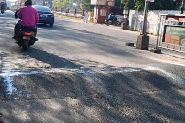 Woman inspector passed away due to unidentified speed breaker