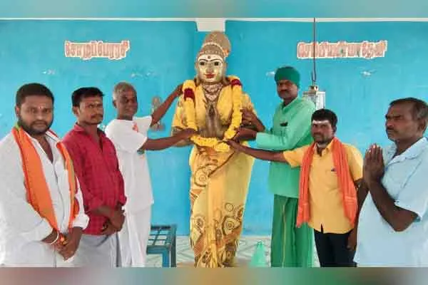 Request to build a memorial  in Sembiyakudi for Sembian Madhavi at the Rajaraja Chola Satya Festival!