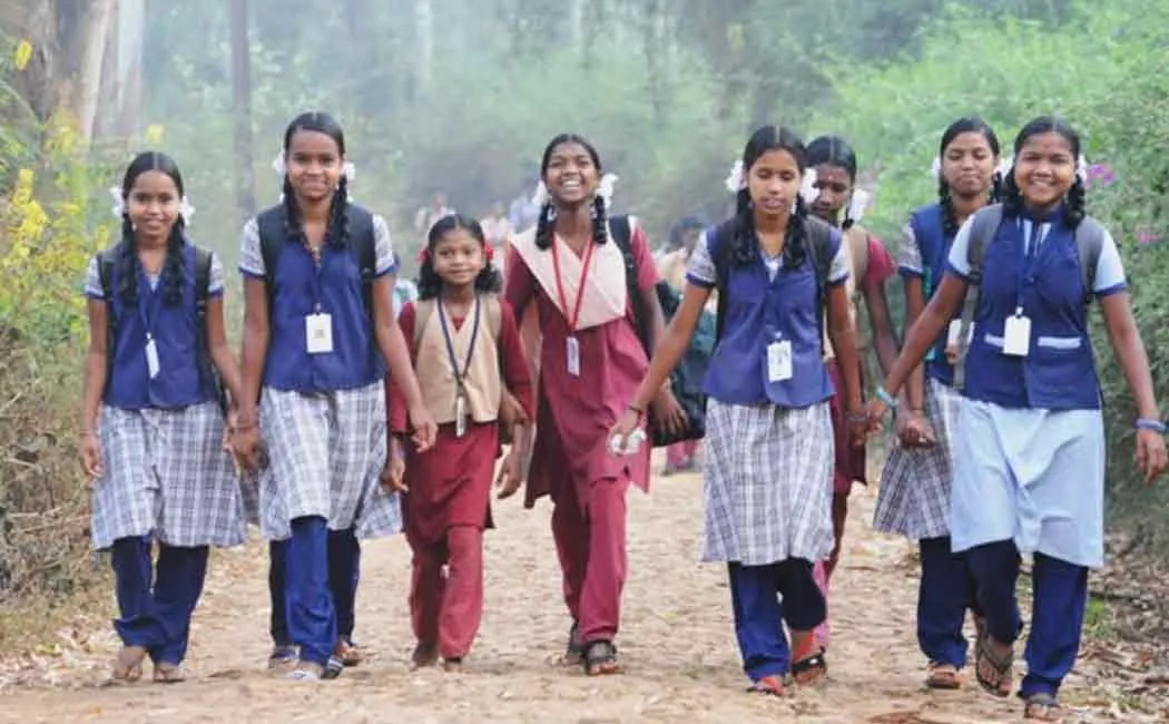 Government School Teacher sang a song for school students 