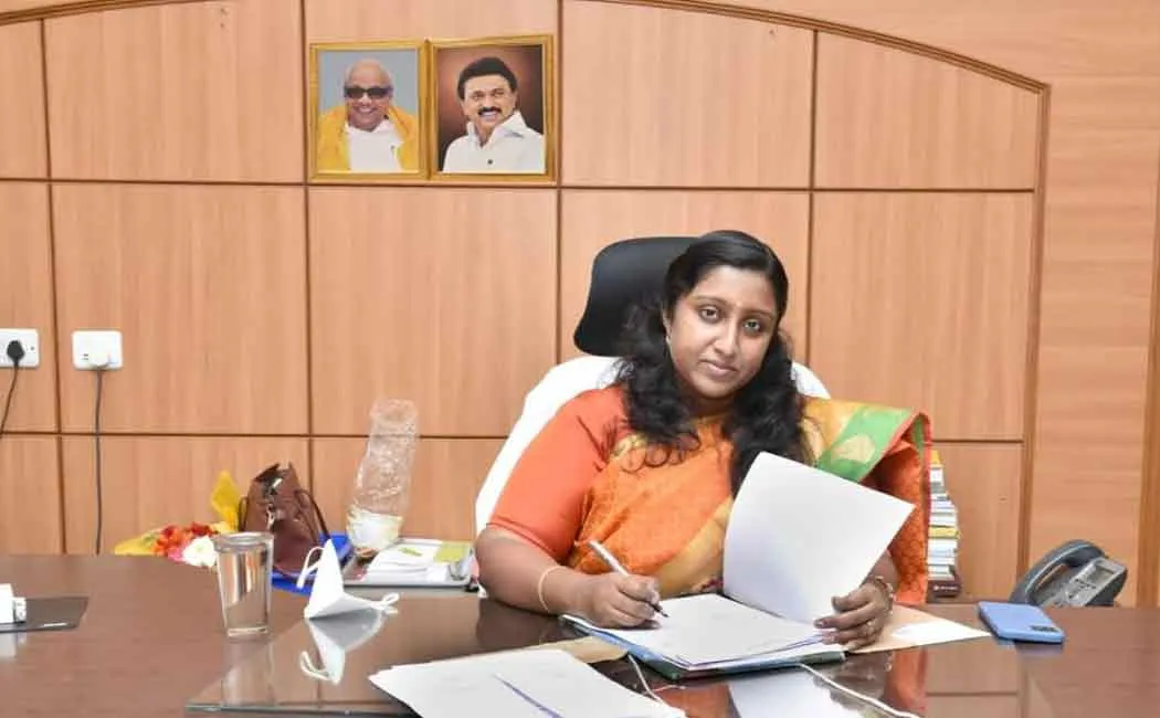 Namakkal district collector shreya 