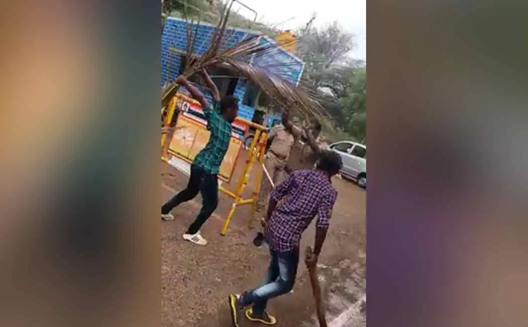 Dindigul district vathalagundu youths and police trouble 
