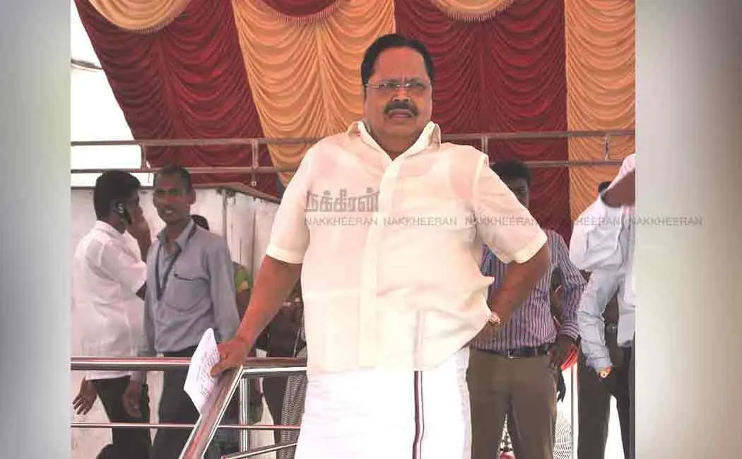 Minister Duraimurugan who went to the Mullai Periyar Dam for inspection 