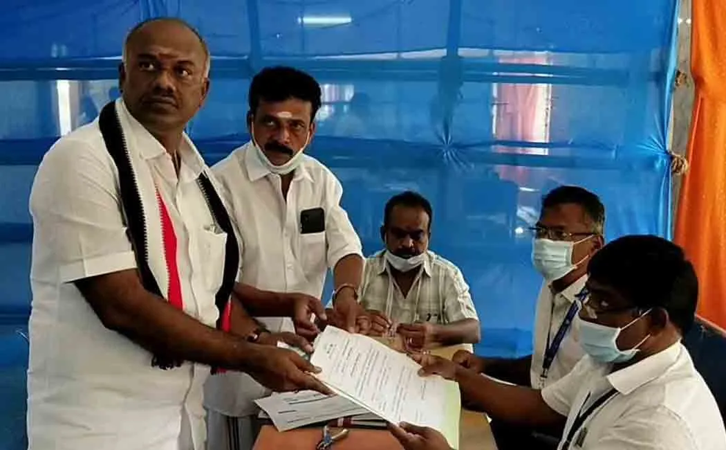 Younger brother of the OPS, O. Raja   also jumped into politics!