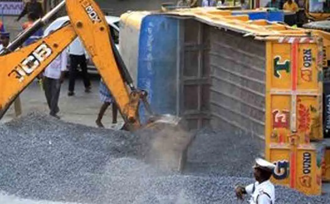 Lorry accident one passes away 