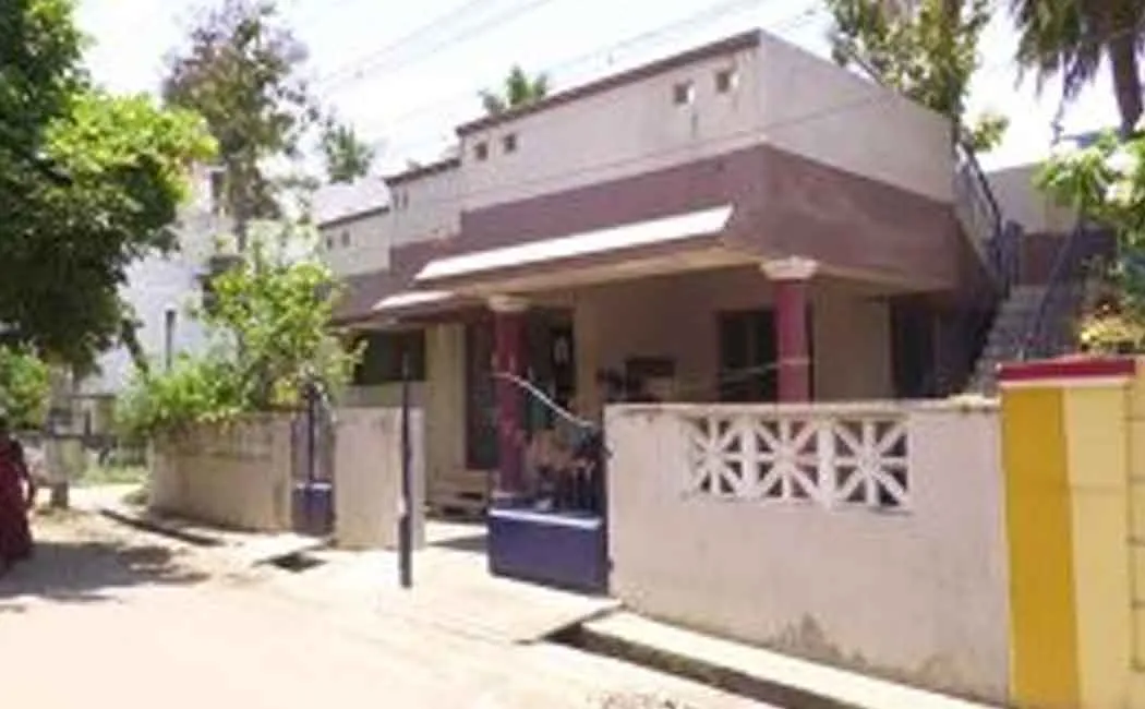 theft in trichy police searching for culprits 