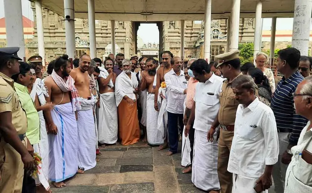 Minister Sekar Babu addressed press in chidambaram natarajar temple 