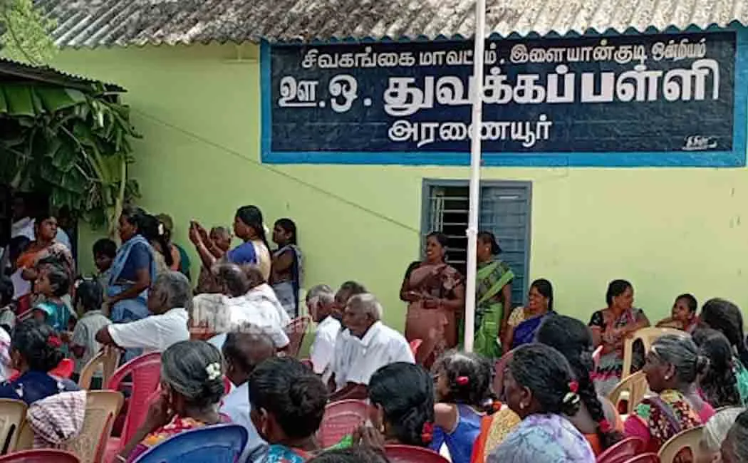 Seaman who has not been seen for 27 years! DMK official who repaired the school!