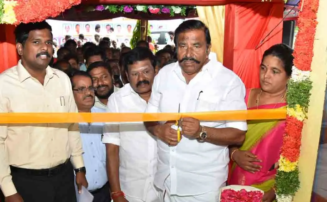 Minister KN Nehru inaugurated the government buildings