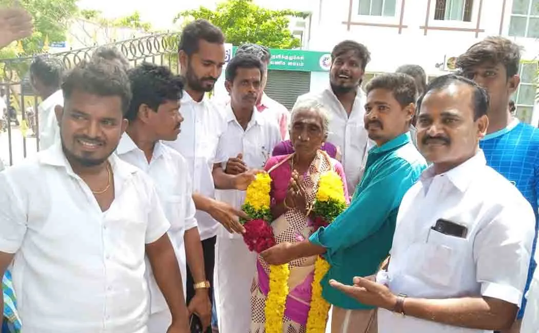 A 75-year-old woman elected as the leader in the local government by-election!