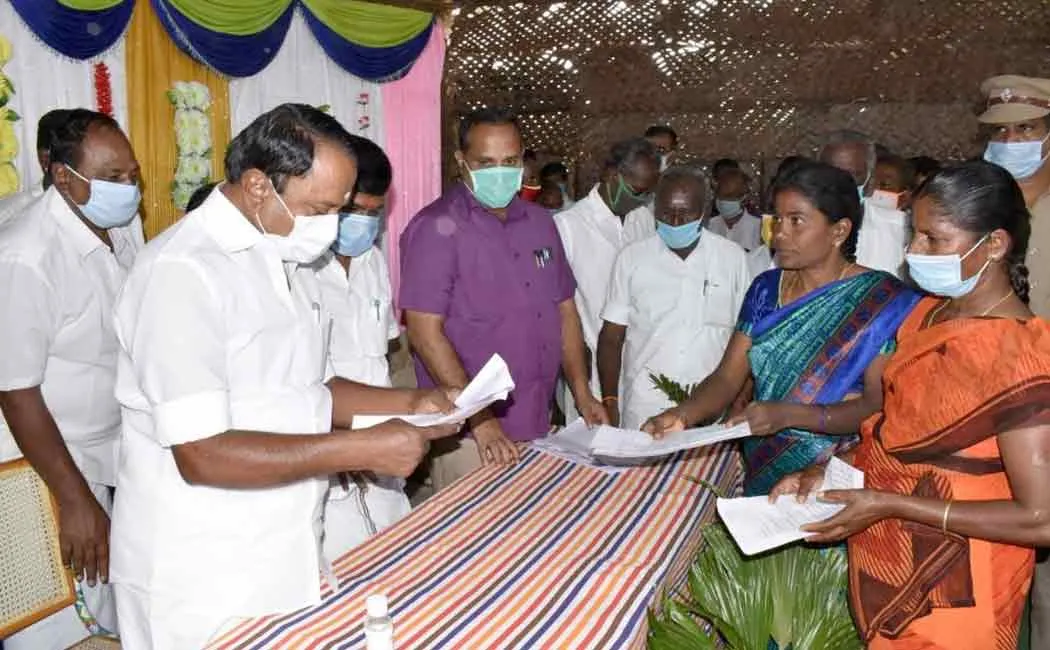 Minister sengottaiyan press meet at erode about admk election manifesto 