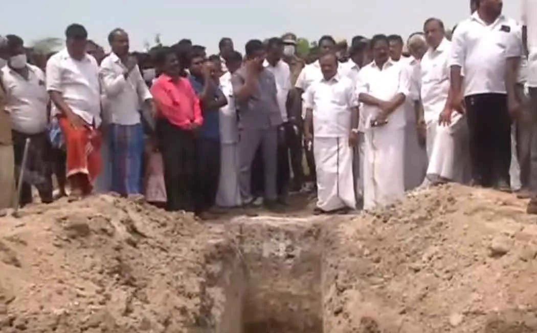 Kallakurichi private school girl burial minister CV Ganesan 