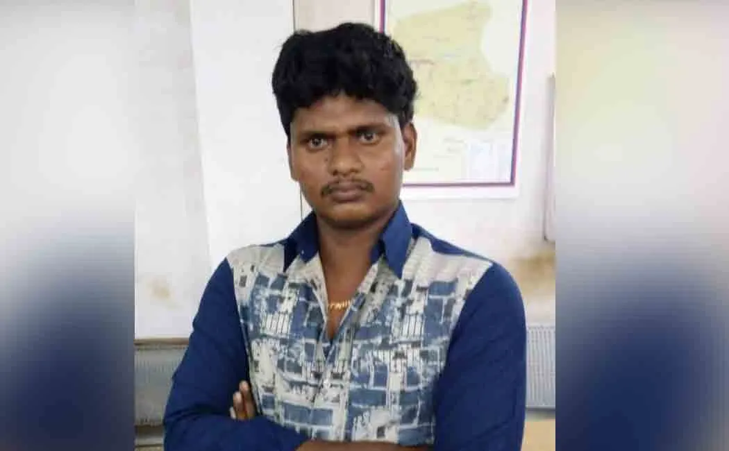 Police arrested youth in trichy and searching for other two 