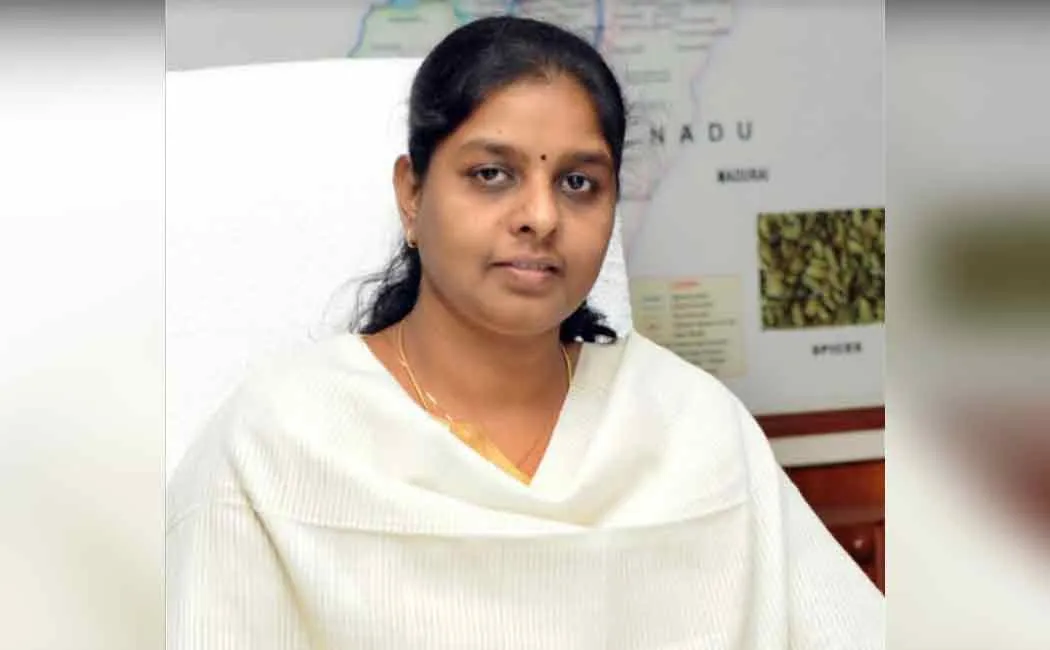Dindigul people demands various things to collector pallavi paldev 