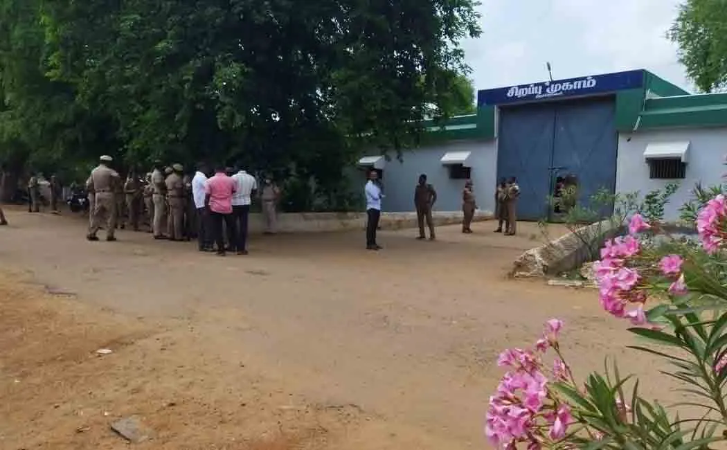  more than 300 police inspection in Trichy special camp