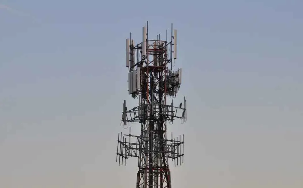 The theft of a 9-ton cell phone tower; 3 people arrested!