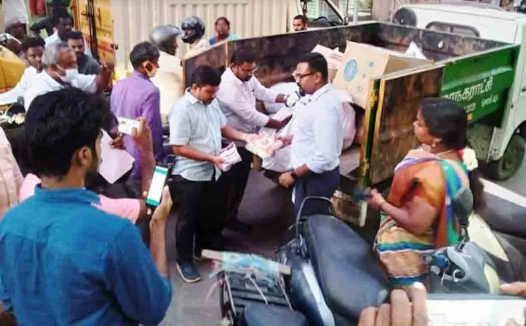 821 kg of plastic seized; Shopkeepers fined 31 thousand rupees!