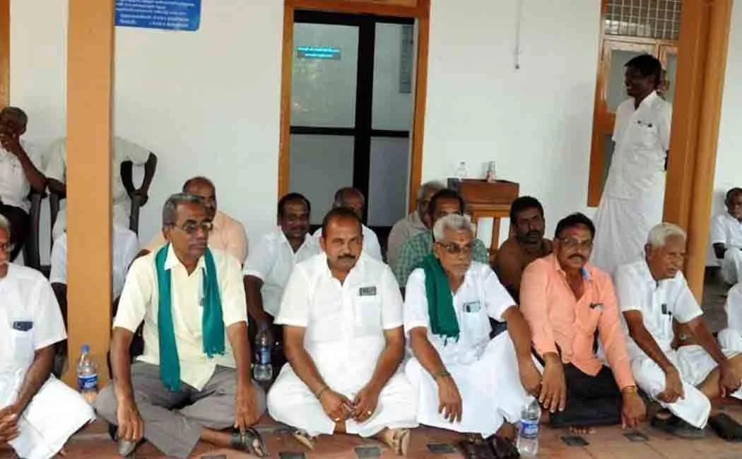 New procedure in opening water...! - Farmers in struggle 