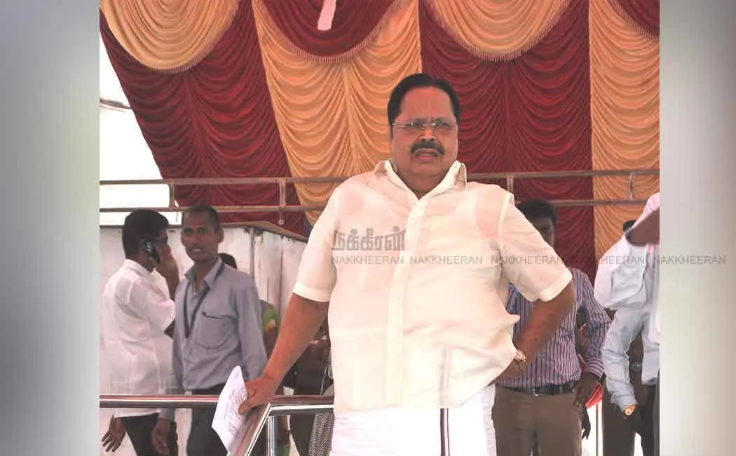 No medicine; Minister Durai Murugan ordered the transfer of doctors