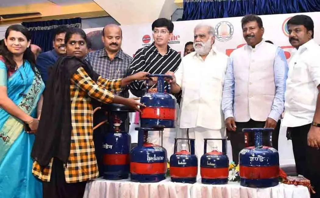2 kg Kias cylinder sale in cooperative specialty stores!