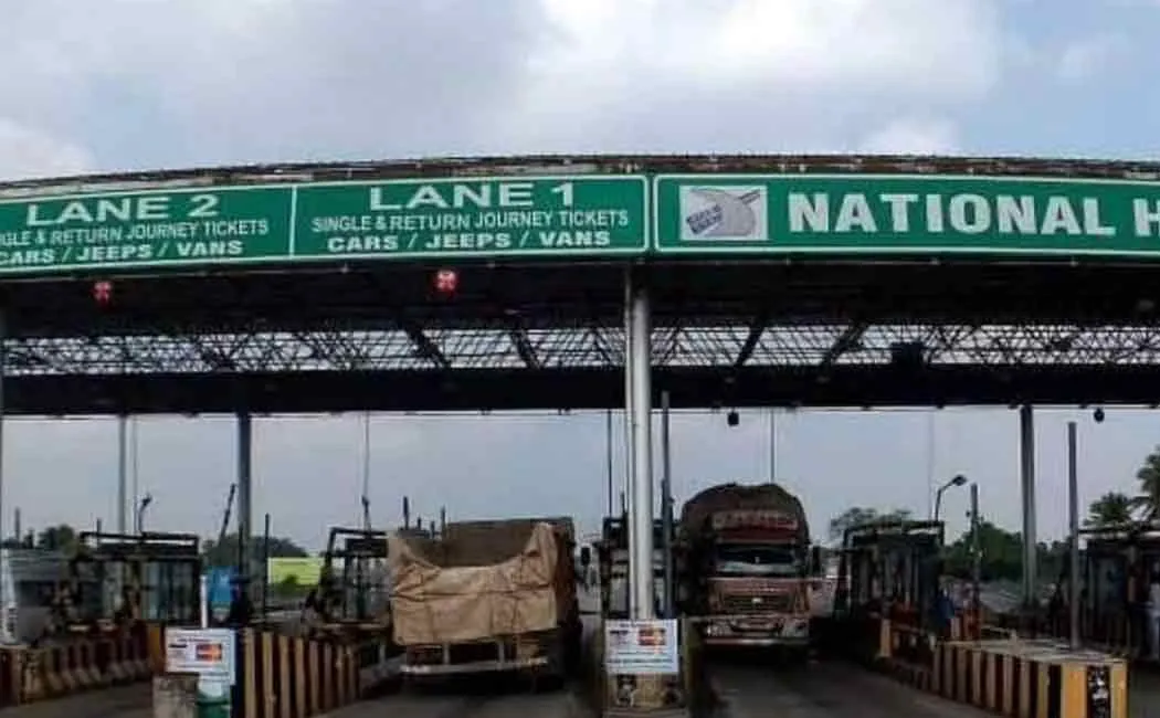 Perambalur toll plaza employees struggle 
