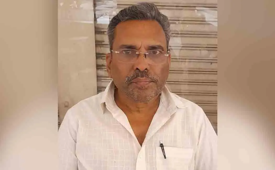  salem rowdy and jewelry shop owner arrested by police   