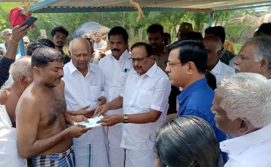 Children passed away by lightning; Minister assured to provide government jobs
