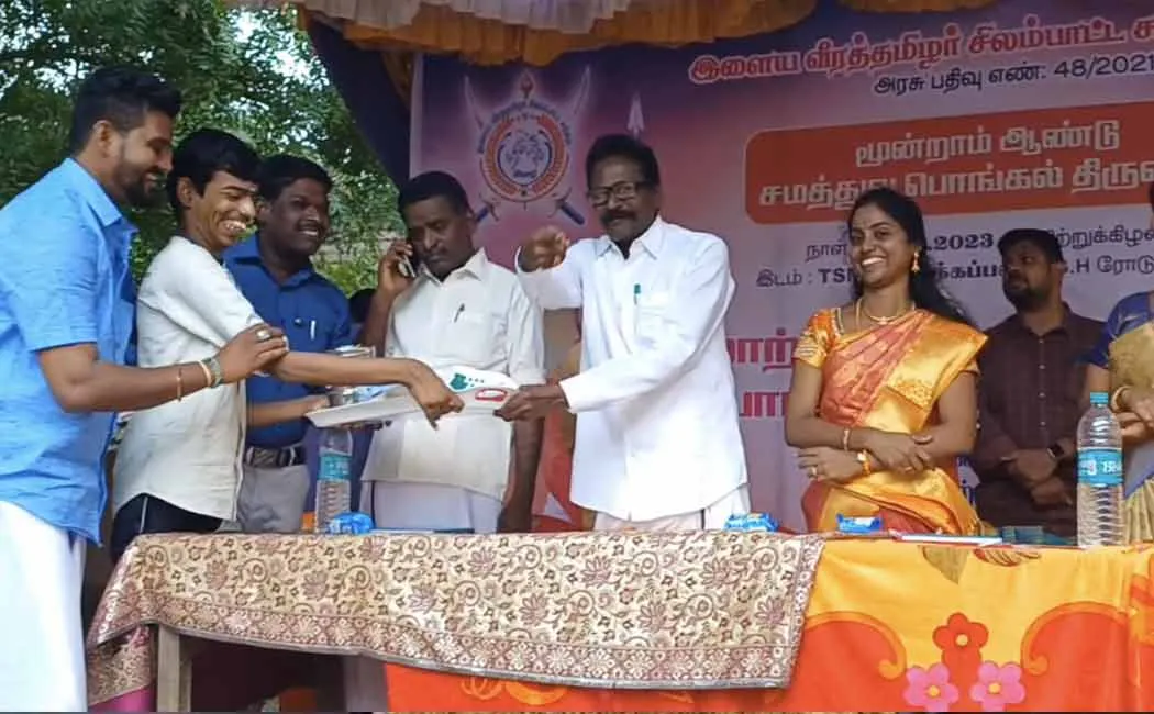 Disabled children enjoying equality pongal; Sirkazhi MLA who gave away the appreciation and gifts