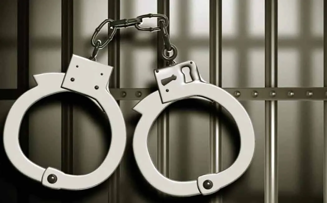 Arrested homeopathic female doctor who violated the ban!