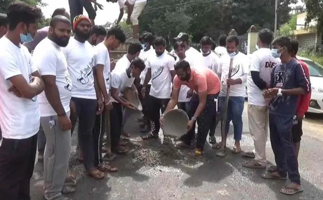 tirupattur district vaaniyiambady to tirupattur road 
