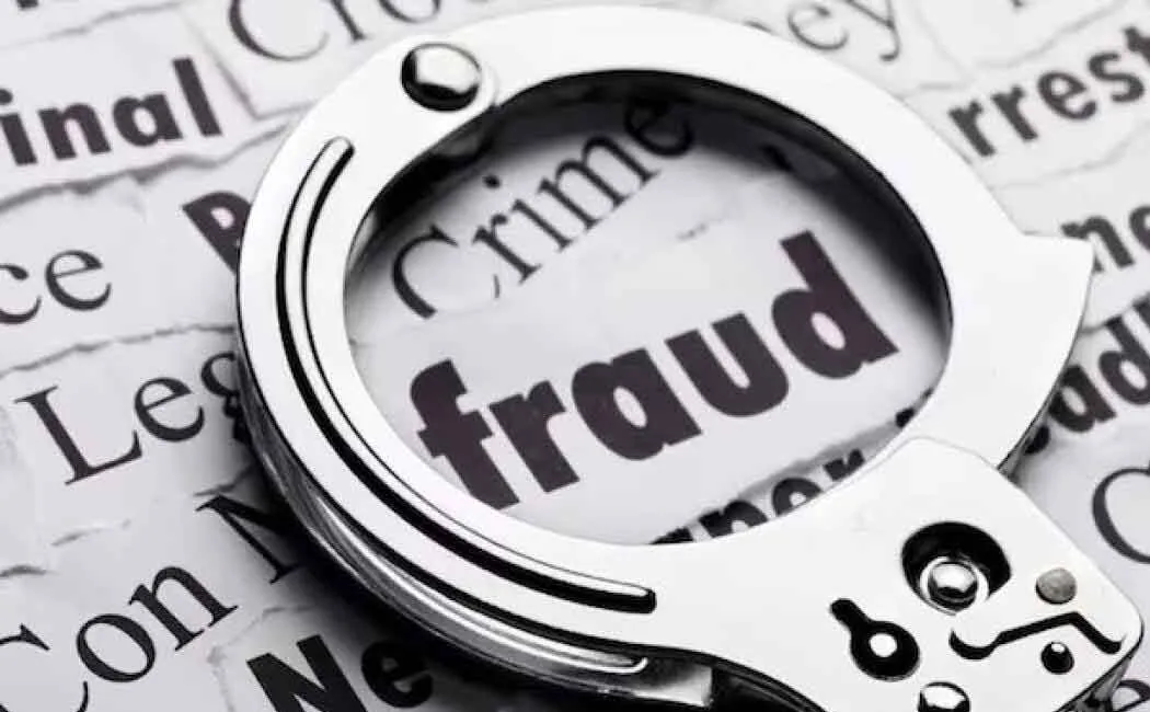 Extortion of lakhs of rupees by pretending to want a government job; Husband and wife attack!
