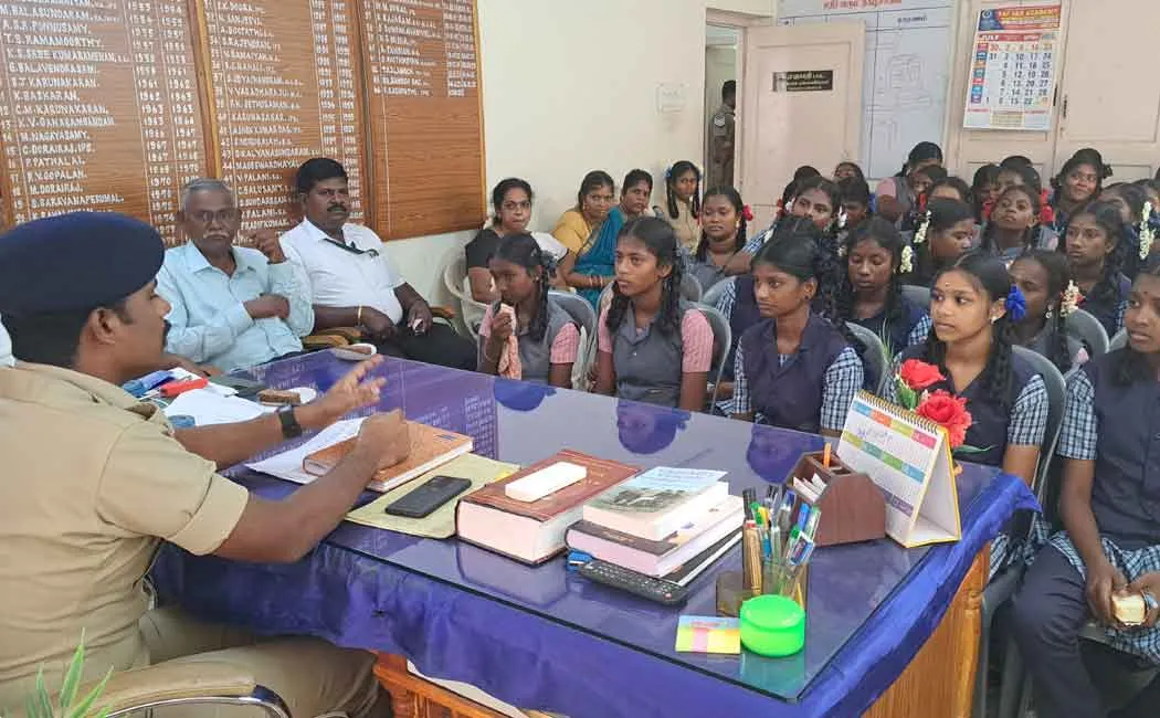 Government school students summoned to police station; Awareness in Chidambaram