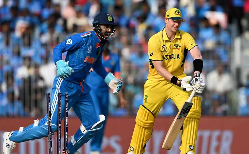 Steve Smith comments on Indian spinners!