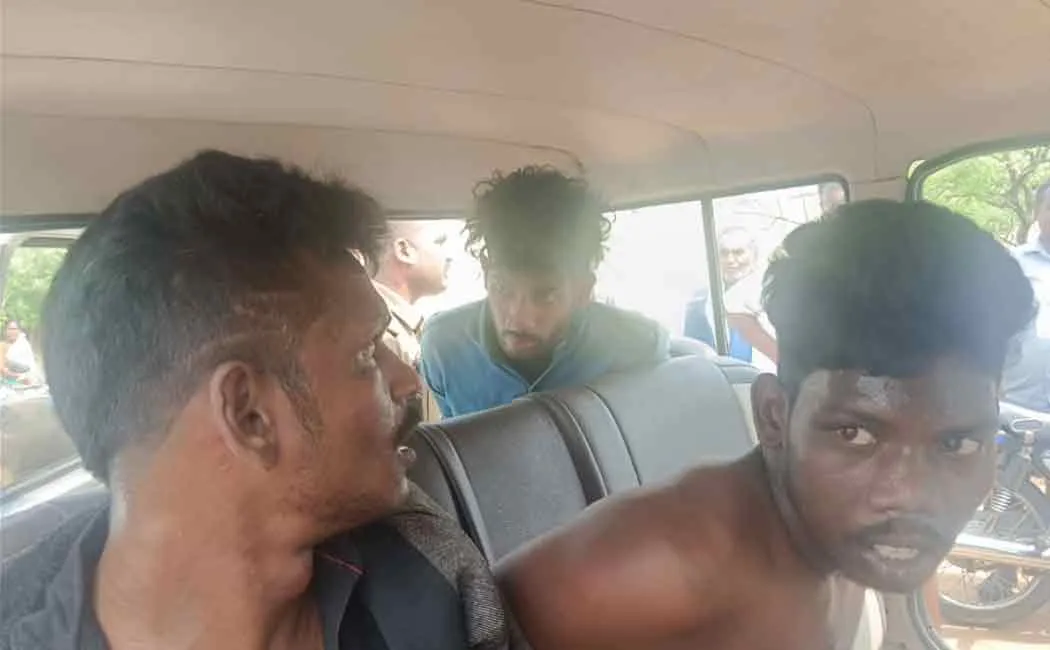 karur Police arrested 3 accused 