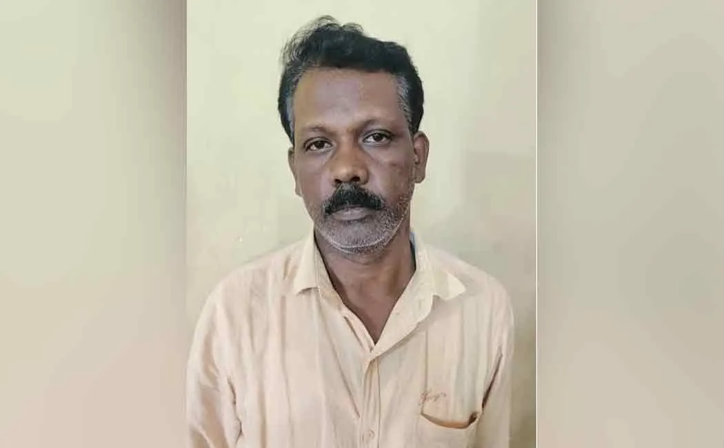 Salem edappadi school teacher arrested under pocso 