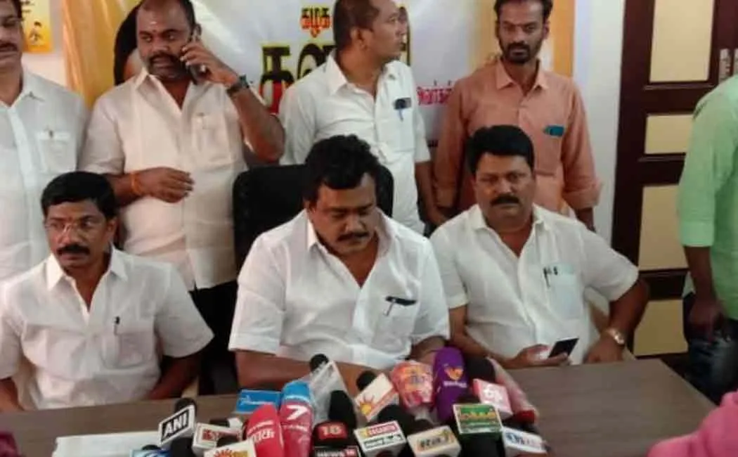 “O.P.S. The Kerala press has reported that Rs 2,000 crore worth of assets have been added in Kerala ”- Thanga Tamilchelvan