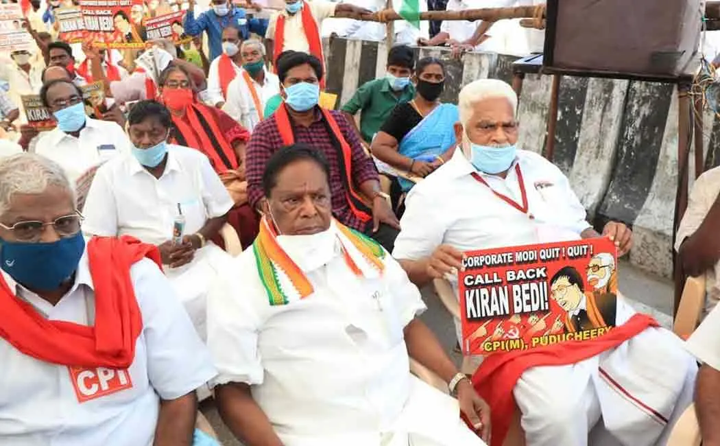 Pondicherry CM narayanasamy demand various things 