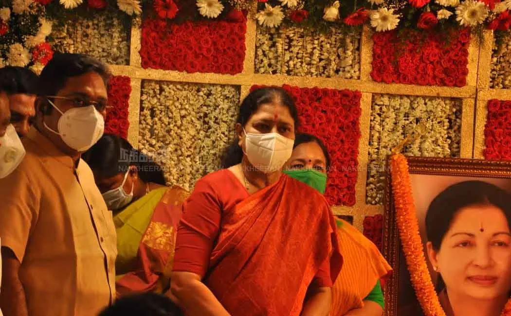 Two MLA's gonna be meet sasikala 