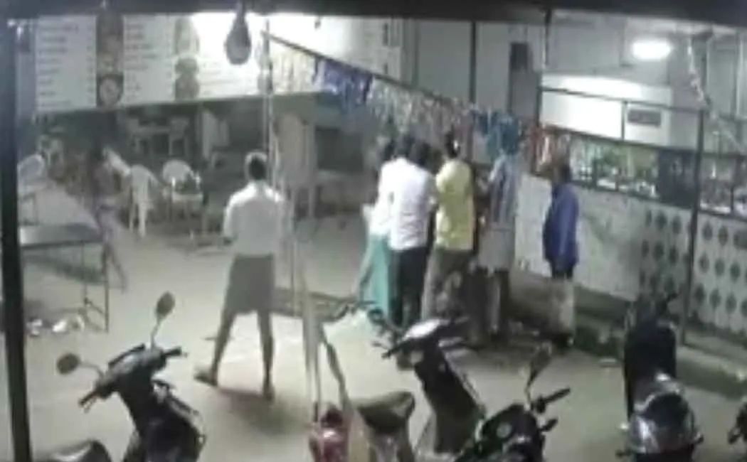 Bar staff asking for money for alcohol ADMK  IT-wing  