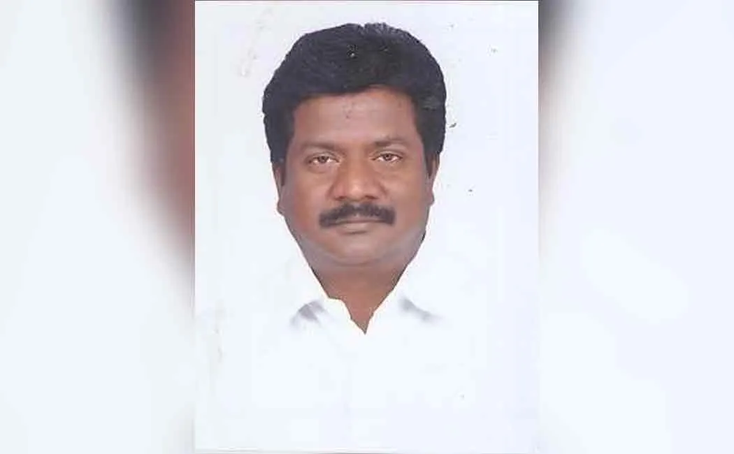 Permanent MLA candidate giri campaign DMK executives raise tough questions 