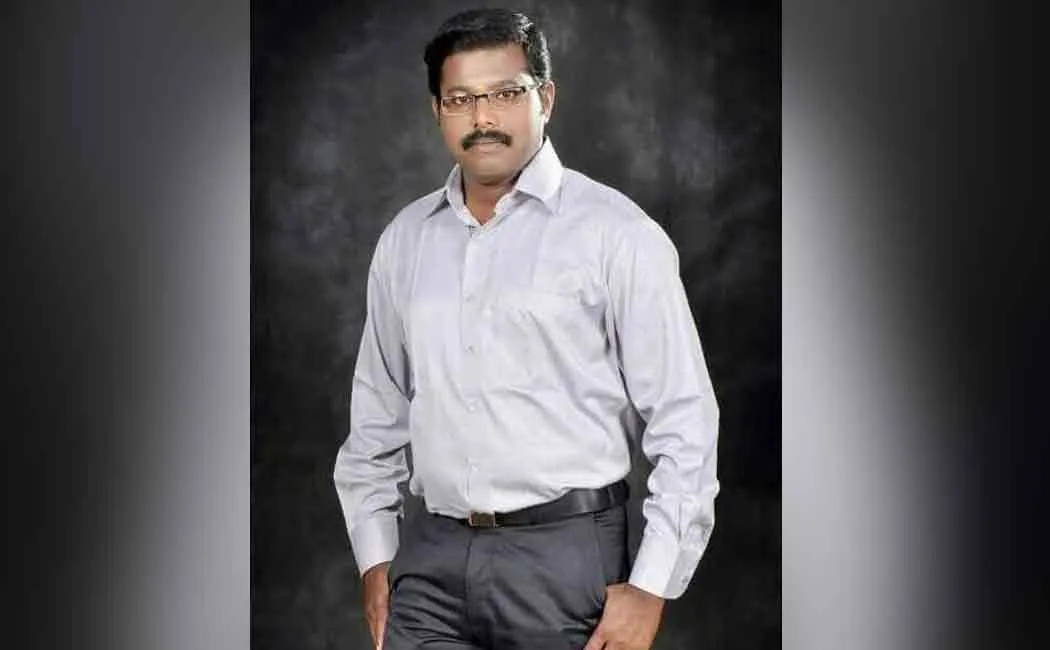 Alangudi AIADMK candidate's brother passes away  corona infection