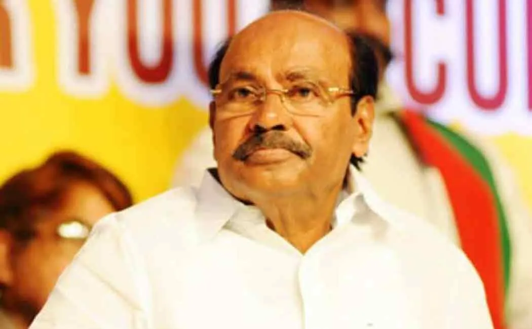 Tamil Nadu Government should give extra salary to those who in corona duty 