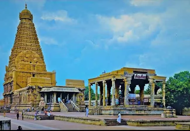 tamil traditional tamizhar thanjai temple festival 
