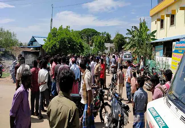 thanjavur district Thousand Years Old Chola Trench Strike the peoples