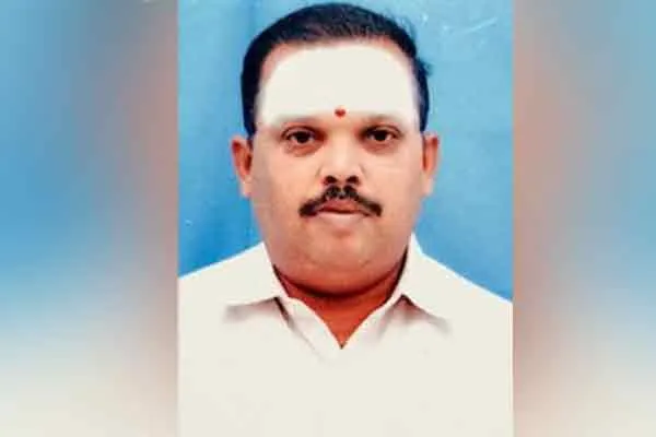 tindivanam tahsildar venkadasubramaniyan car incident at cheyyar