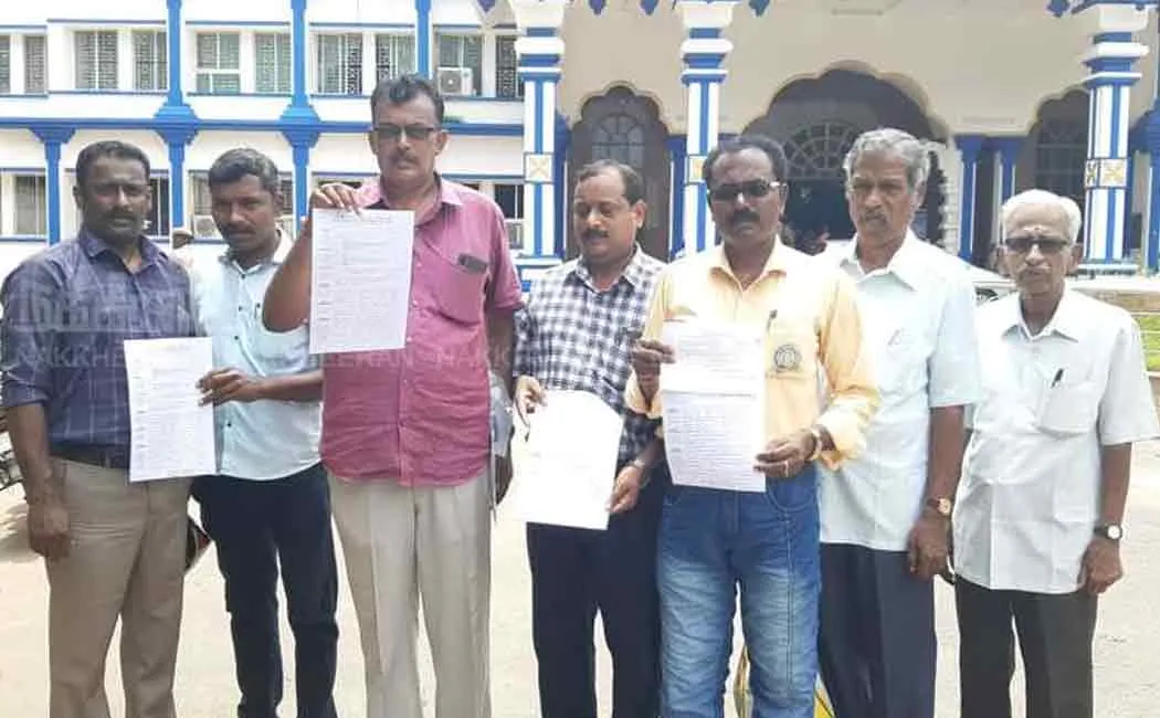 thiruvarur people opposes tower construction