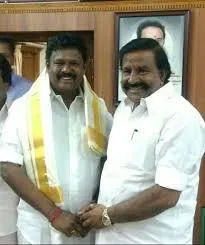  Who are the new District Secretaries in DMK? 